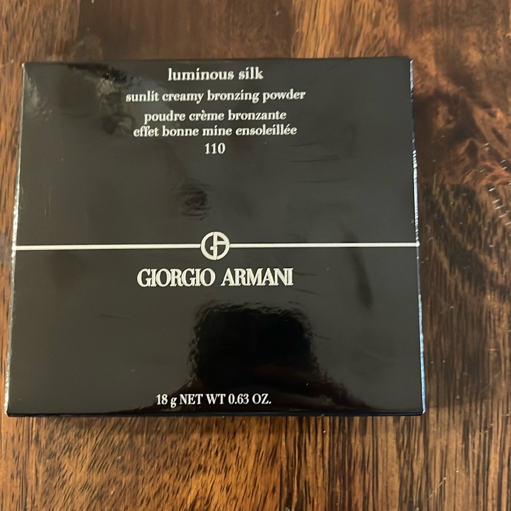 Giorgio Armani Luminous Silk Sunlit Creamy Bronzing Powder #110